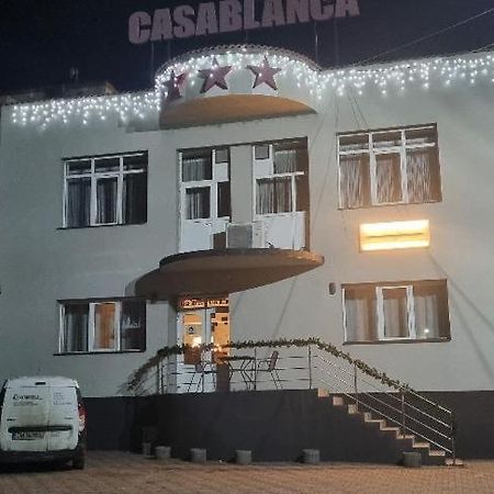 Хостел Casablanca Крайова Экстерьер фото