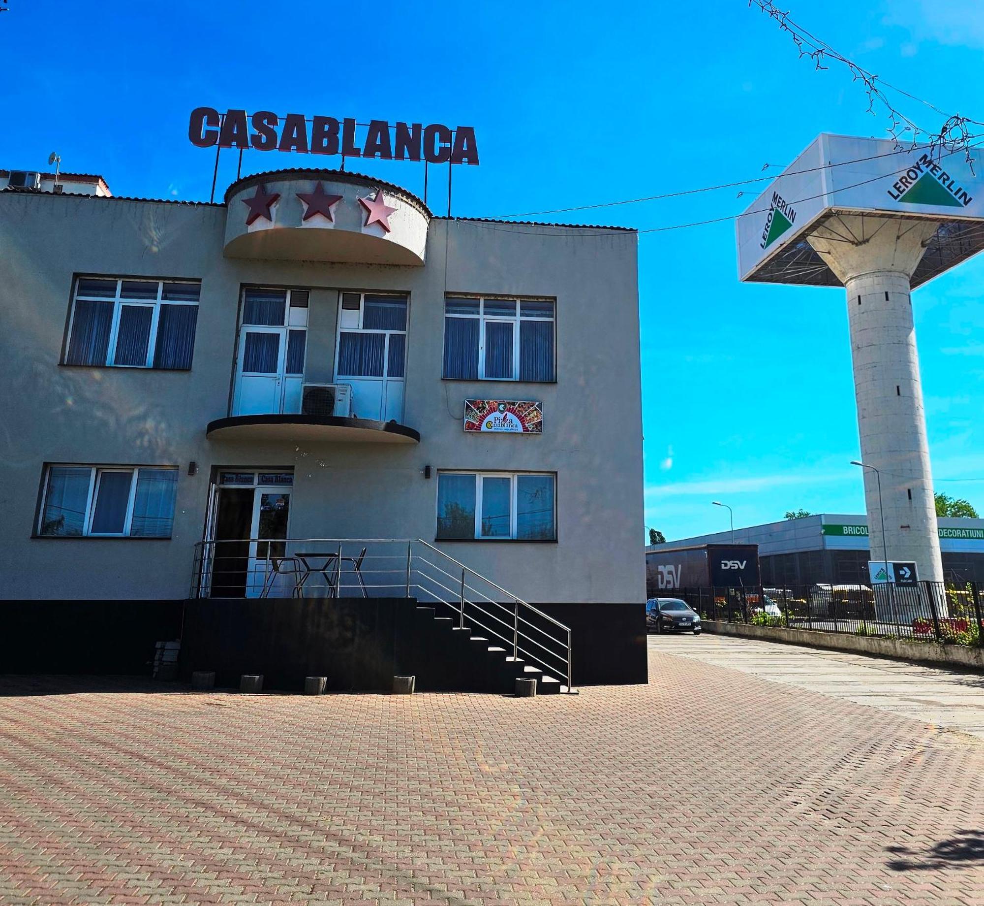 Хостел Casablanca Крайова Экстерьер фото