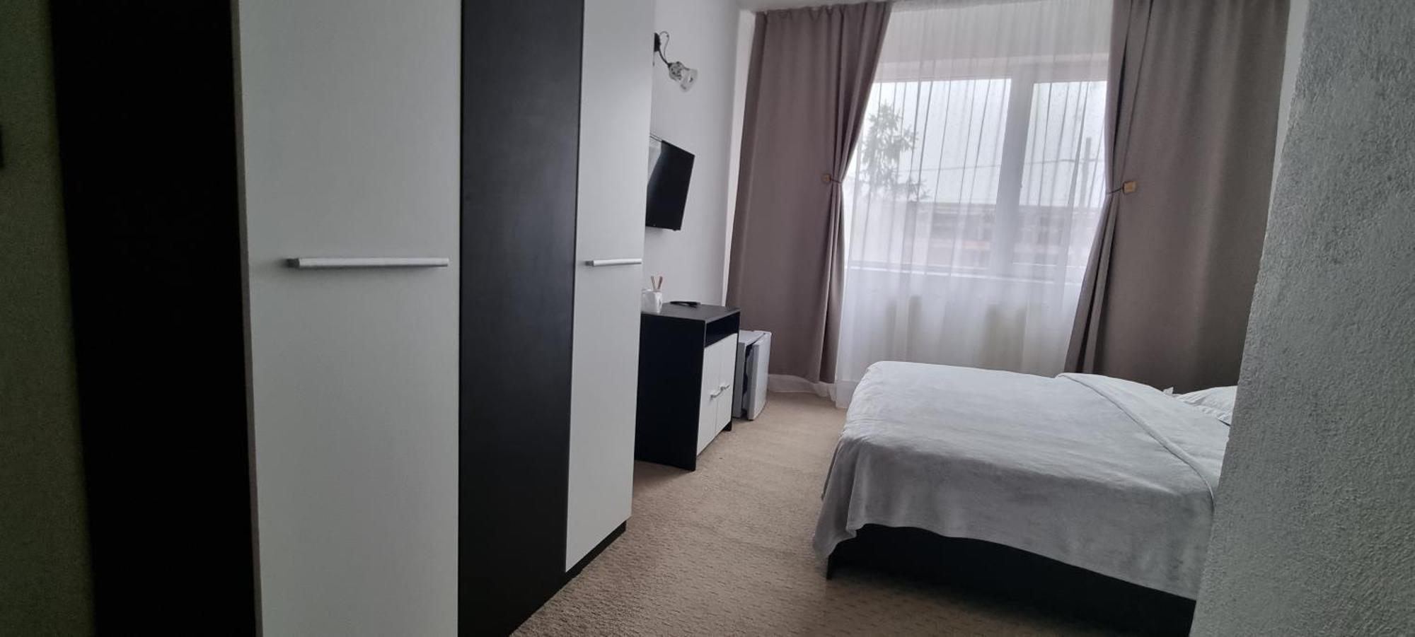 Хостел Casablanca Крайова Номер фото
